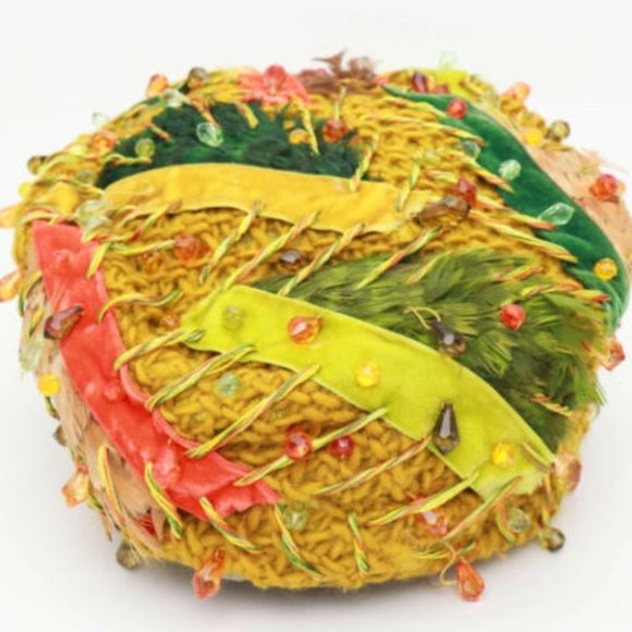 Vintage Christian Dior Feather Velvet Bead Turban - Picture 3 of 7